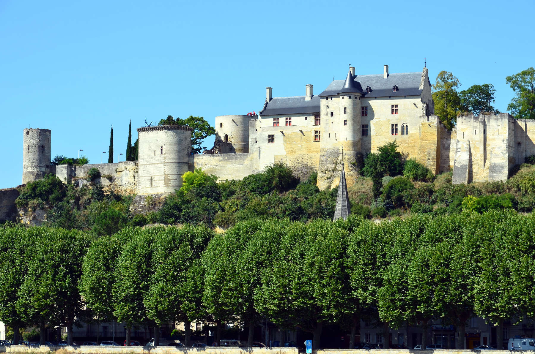 Chinon